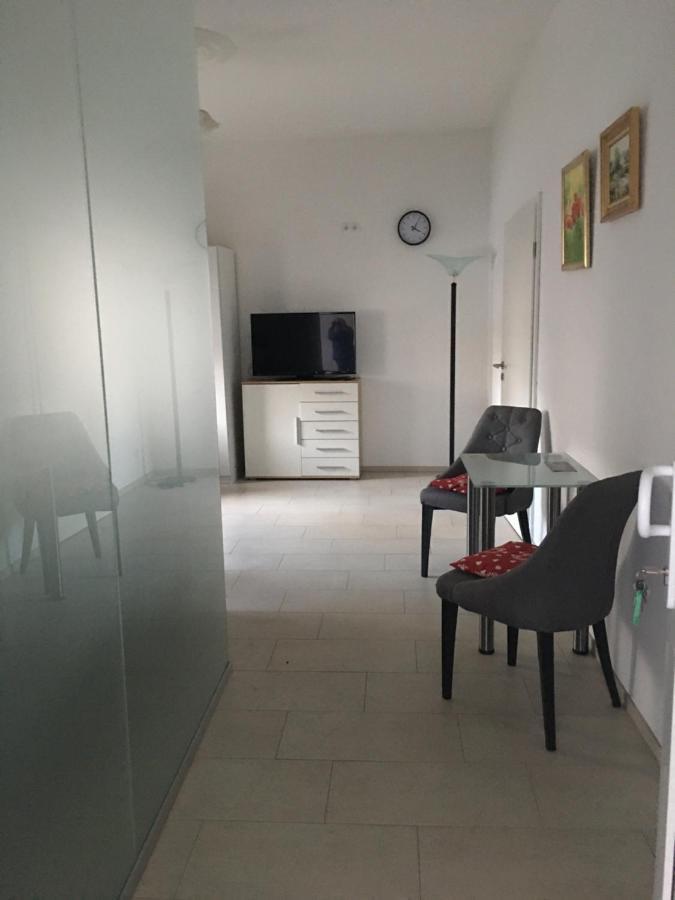 Ferienwohnung Kleine Auszeit บาดนอยเอินอาห์-อาร์ไวเลอร์ ภายนอก รูปภาพ